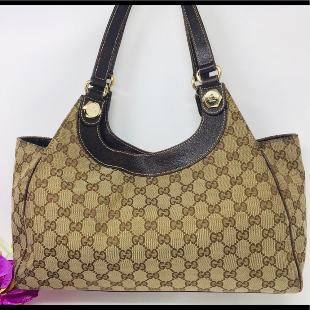 Preowned Authentic Gucci Shoulder Bag